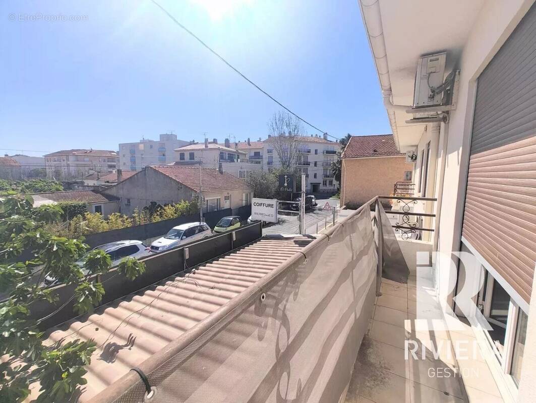 Appartement à FREJUS