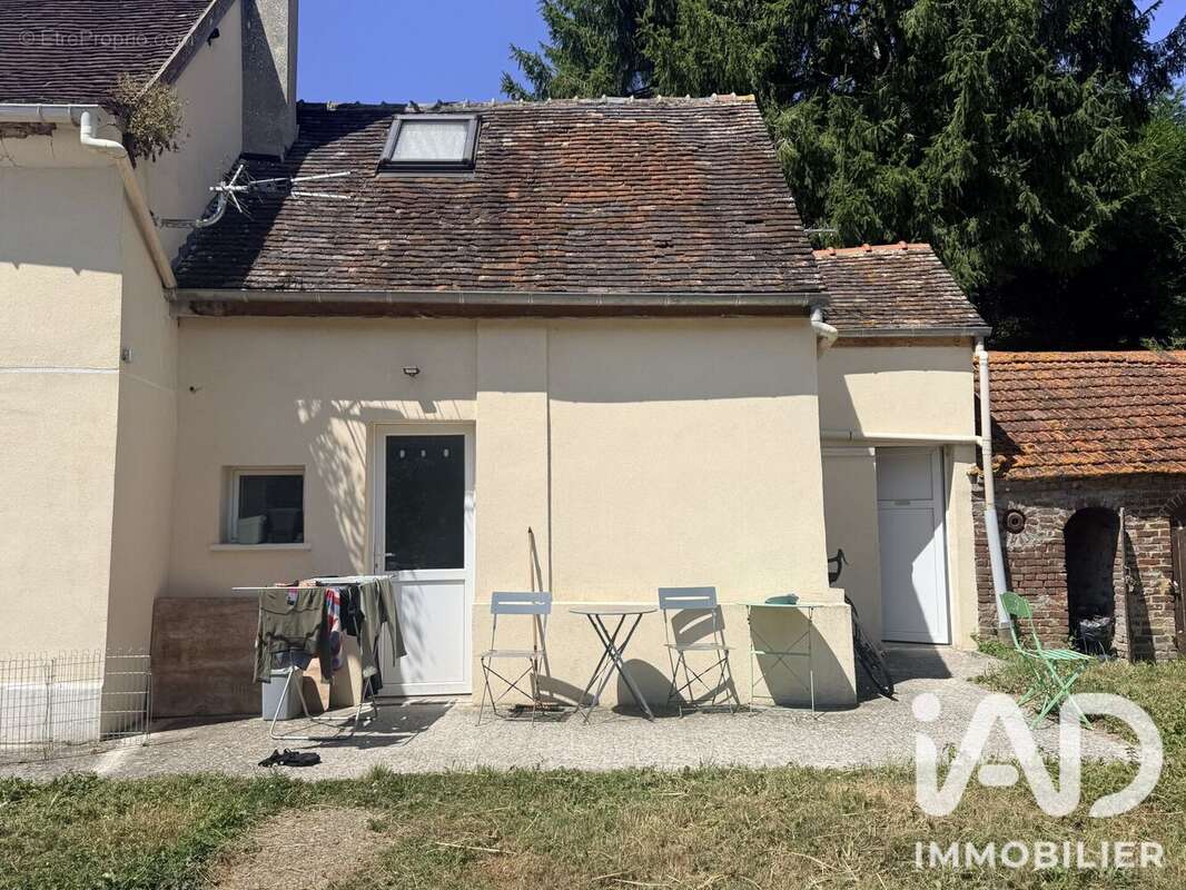 168 m² à Allonne  - photo 3