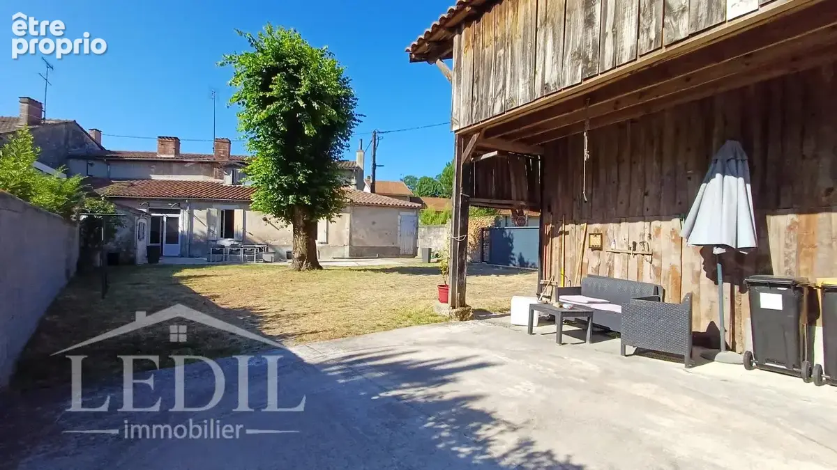 Maison 8 pièces 240M² - photo 2