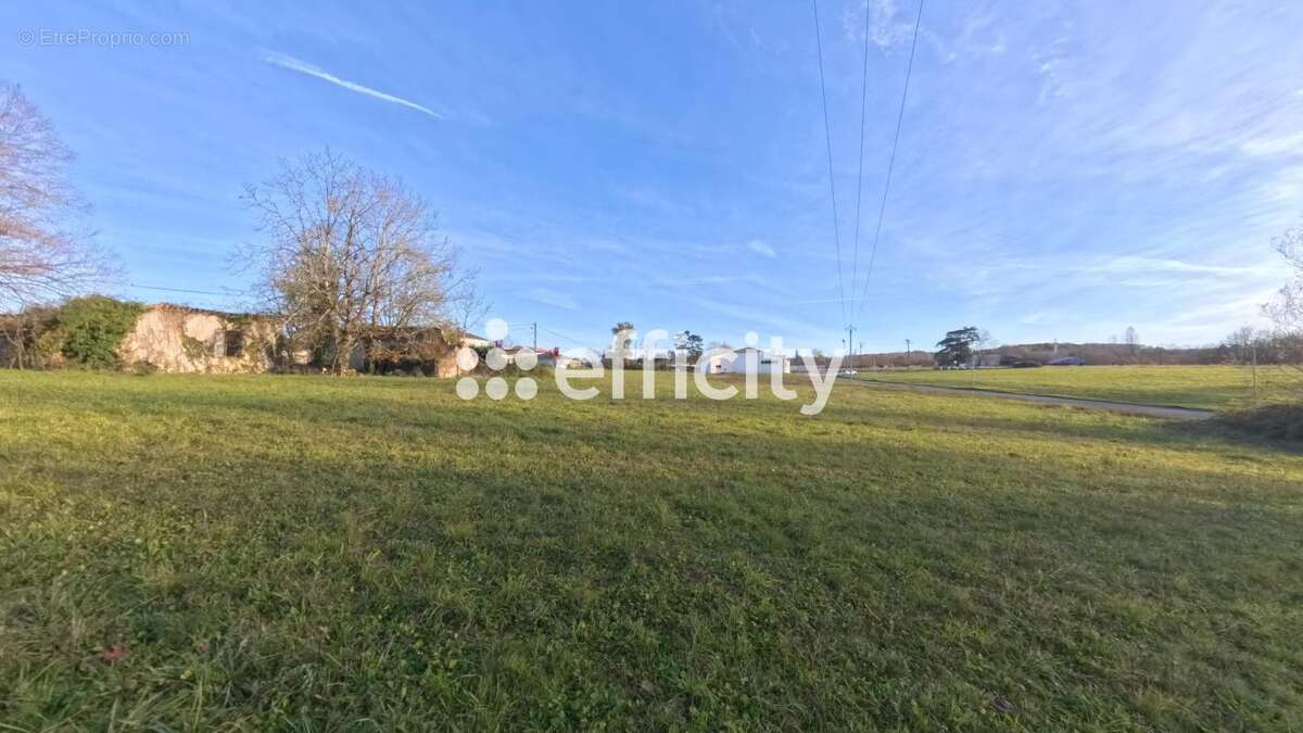 Terrain à VILLENEUVE-SUR-LOT