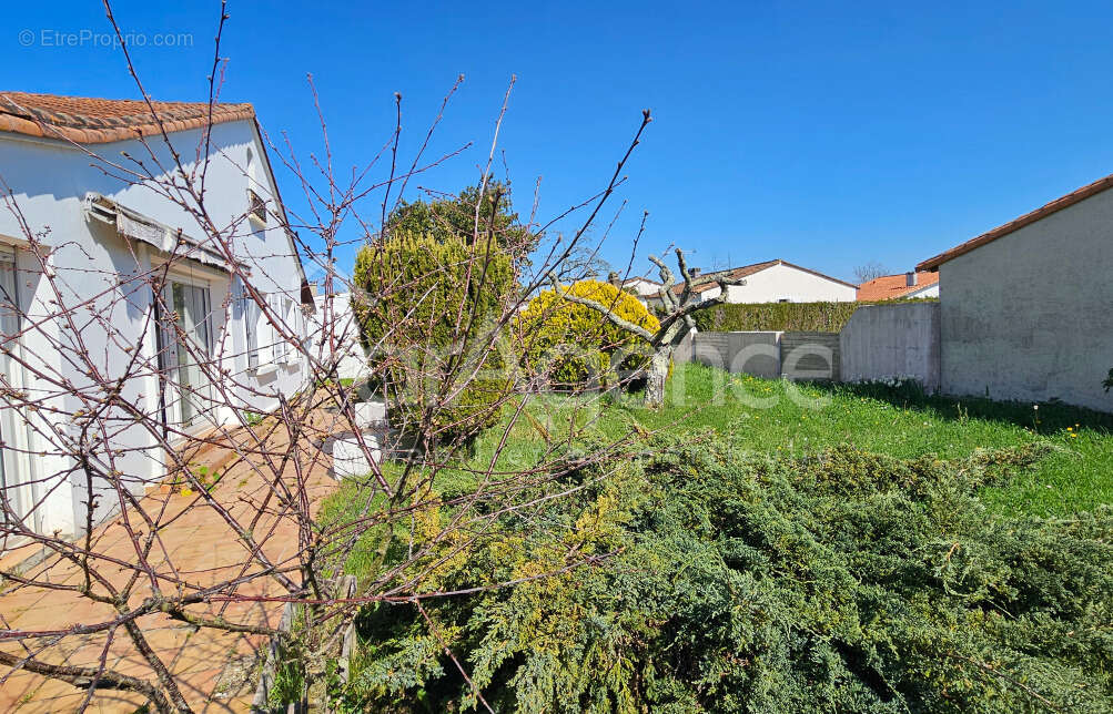 Maison à VAUX-SUR-MER