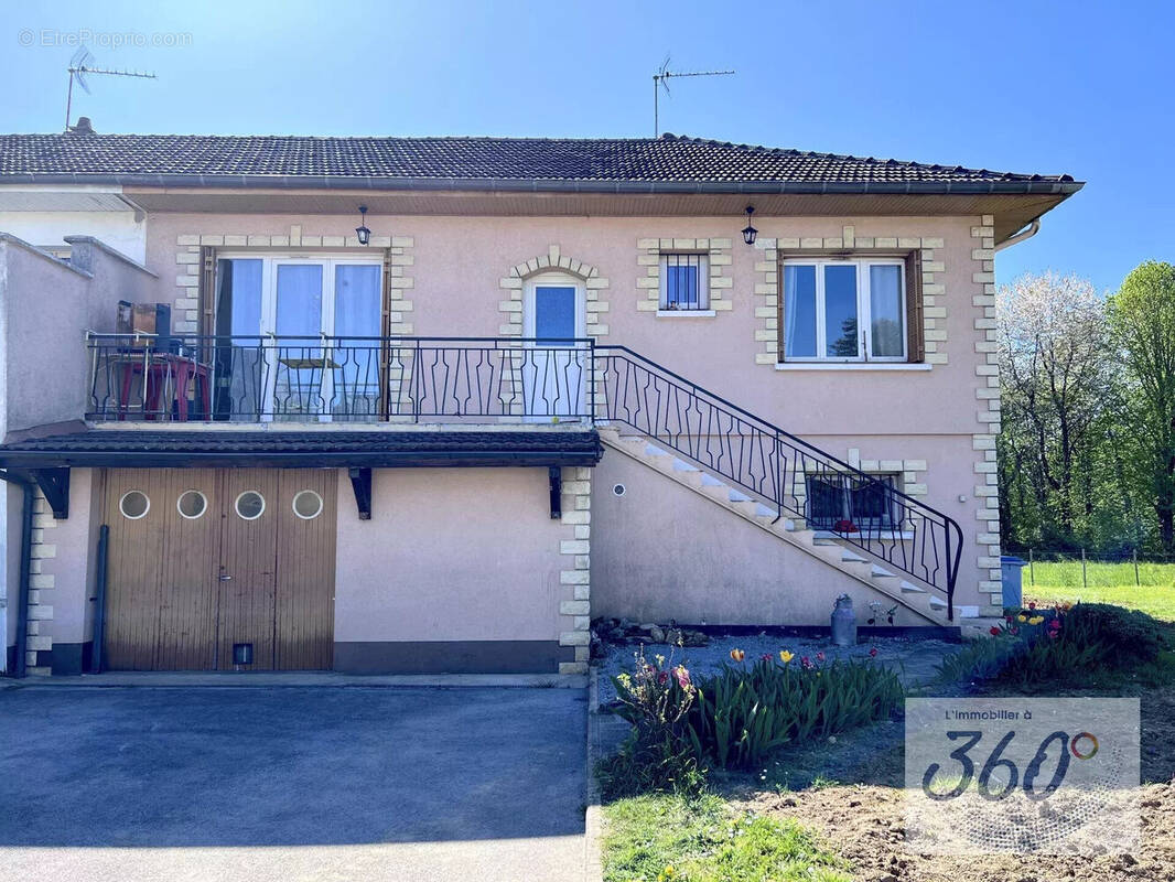 Photo 1 - Maison à COUSANCE