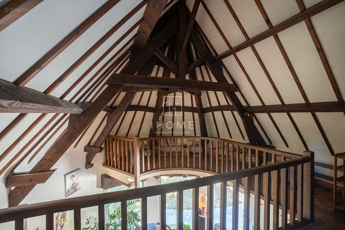 Maison à MONTREUIL-SUR-MAINE