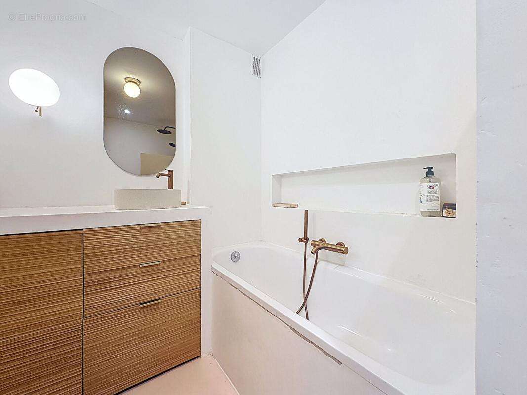 Appartement T3 dernier étage avec vue dégagée. Imaginé par un architecte. Vannes Quartier Albert 1er Trussac - photo 11