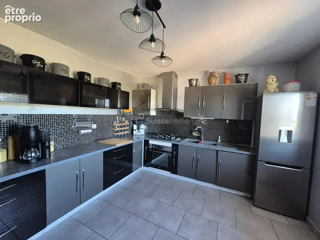 Maison  5 pièce(s) 130  m2 Saint-Loup-sur-Semouse - photo 2