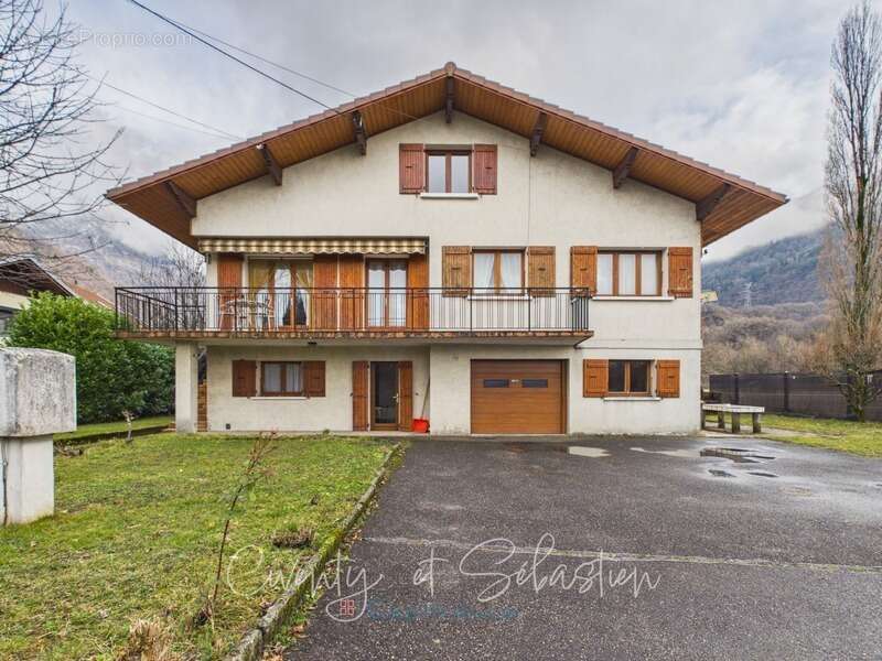 Maison à ALBERTVILLE