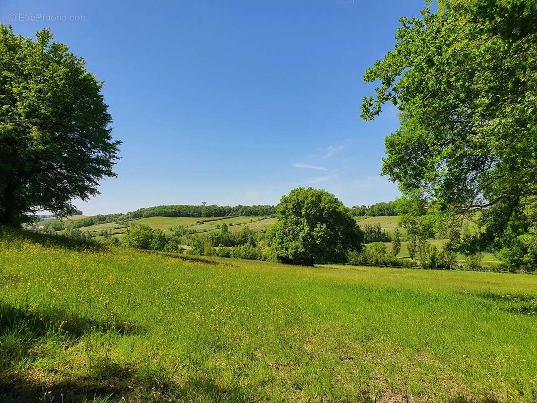 Maison à LOUBES-BERNAC
