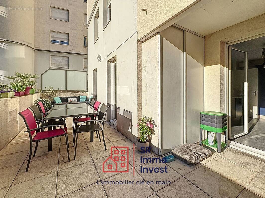 Photo 1 - Appartement à VILLEURBANNE