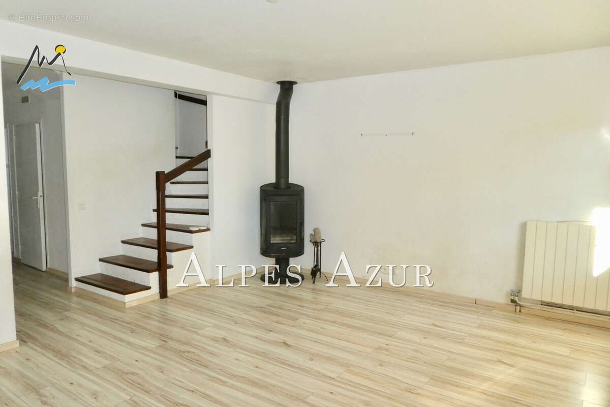 Appartement à VILLENEUVE-LOUBET