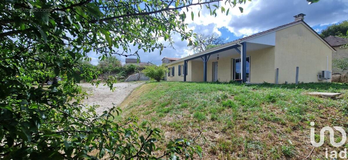 Photo 1 - Maison à CHANTERAC