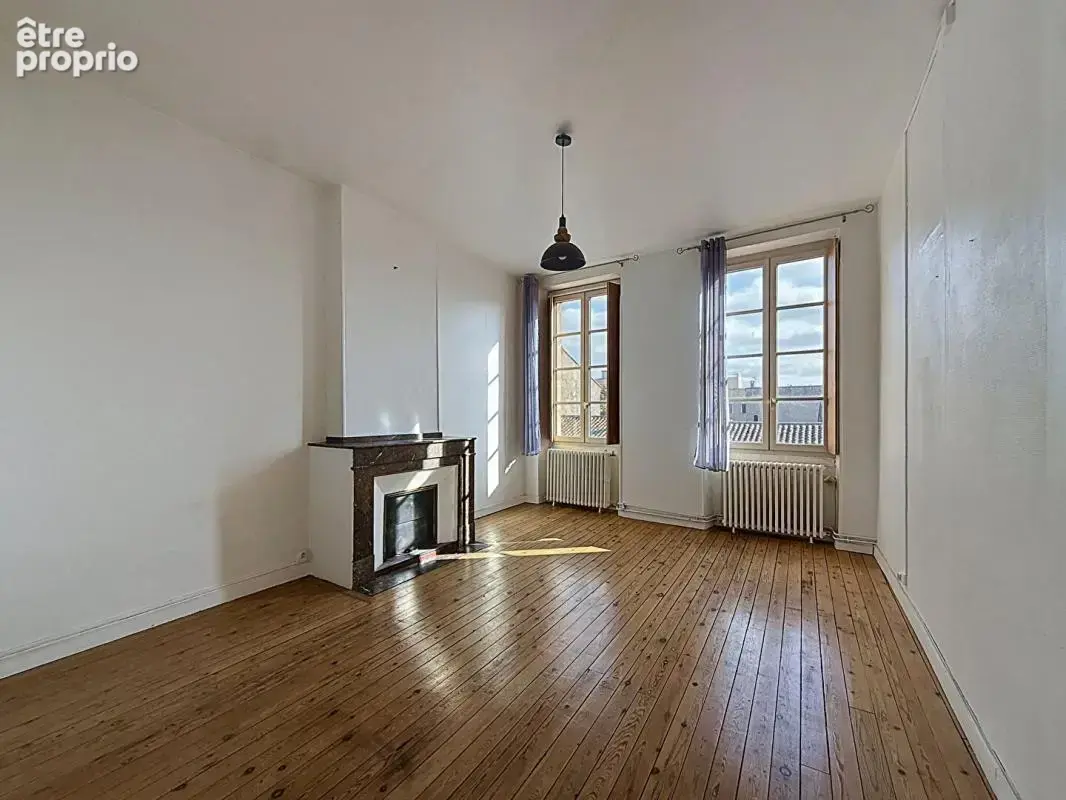 Carcassonne rue Antoine Marty - Appartement de caractère en duplex de 147 m², 3 chambres et faibles charges - photo 1