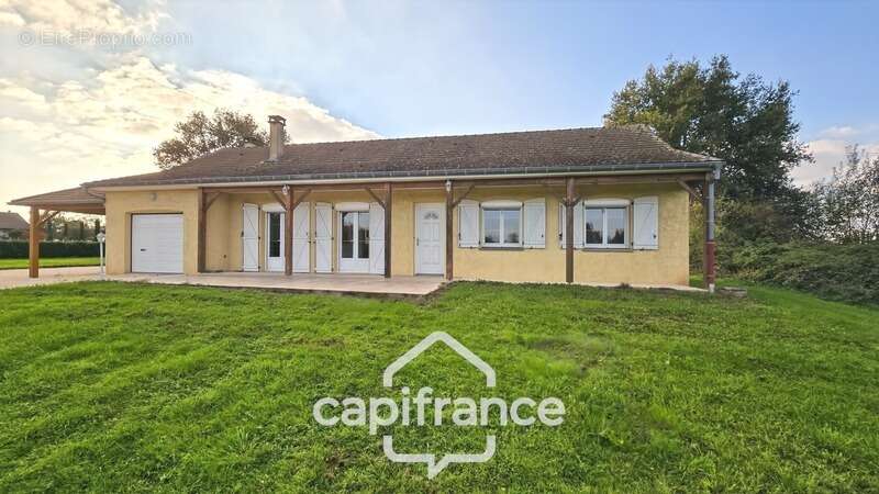 Maison à vendre 5 pièces avec 4613 m² de terrain à SAINT MARTIN EN BRESSE (71) - photo 2