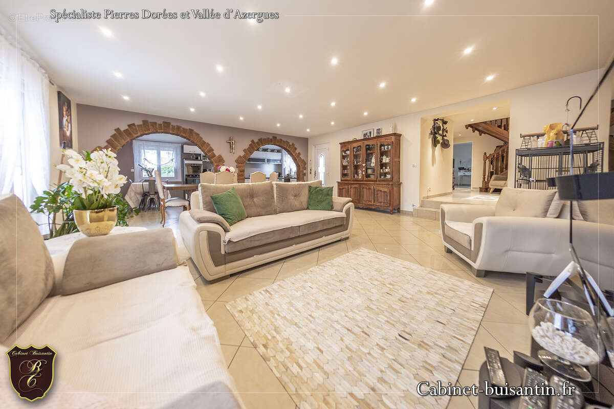 Maison à LE BOIS-D'OINGT