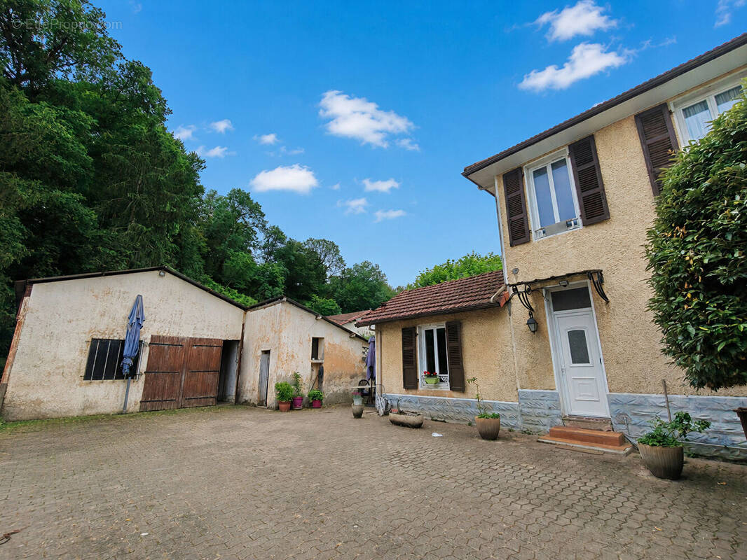 Maison à BIZANOS