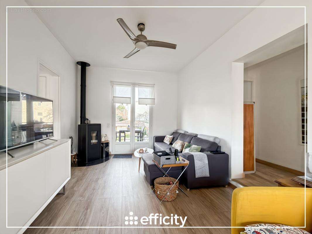 Maison à CHAMPS-SUR-MARNE