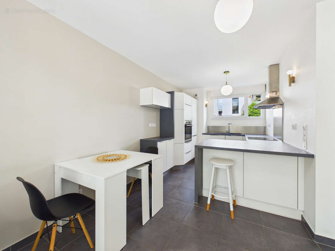 Appartement à MARLY