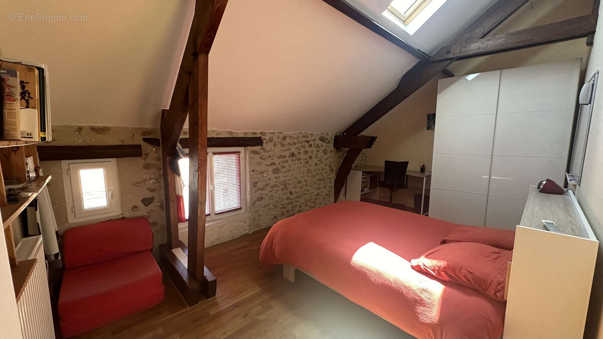 Maison à MAROLLES-EN-HUREPOIX