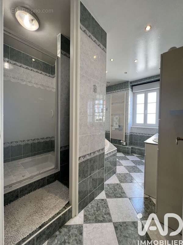 Photo 9 - Maison à VARENNES-SUR-ALLIER