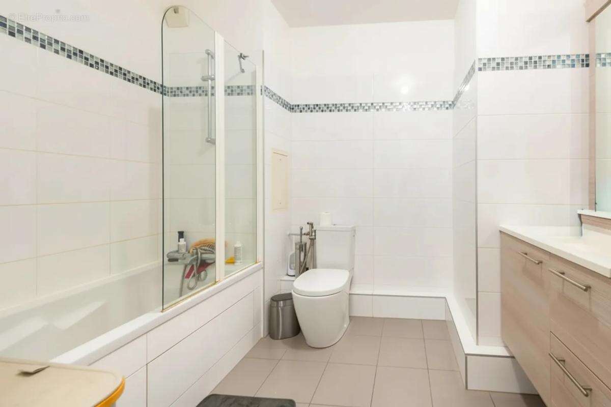 Appartement à SURESNES