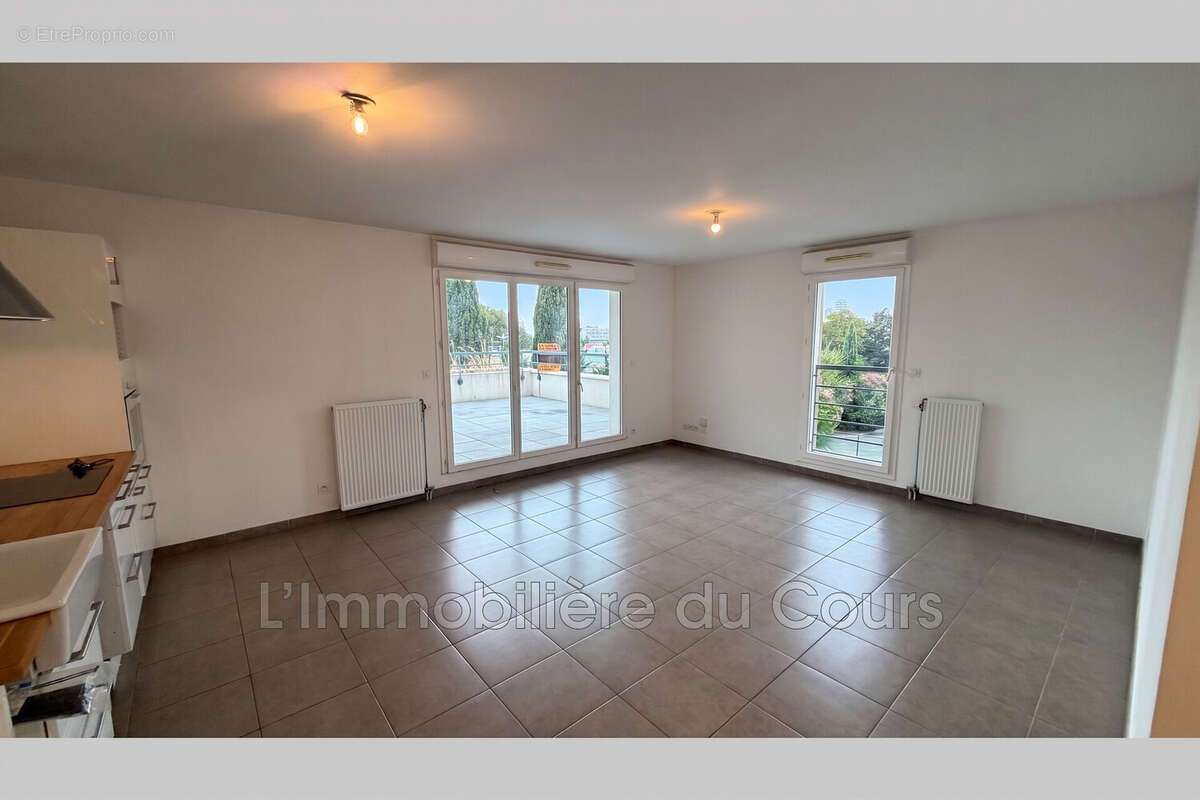 Appartement 62 m² à Marseille-9e  - photo 2