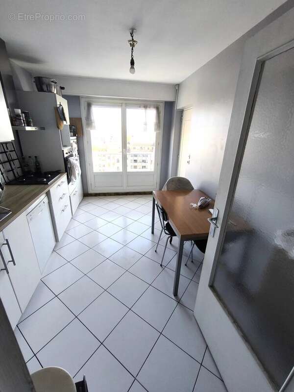 Appartement à LYON-6E