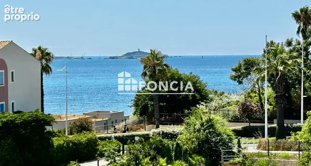 Appartement à SIX-FOURS-LES-PLAGES