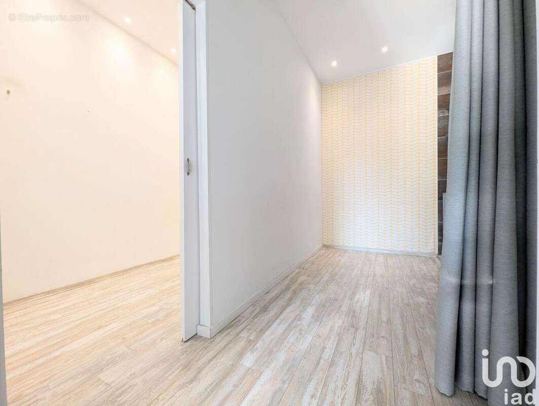 Photo 4 - Commerce à METZ