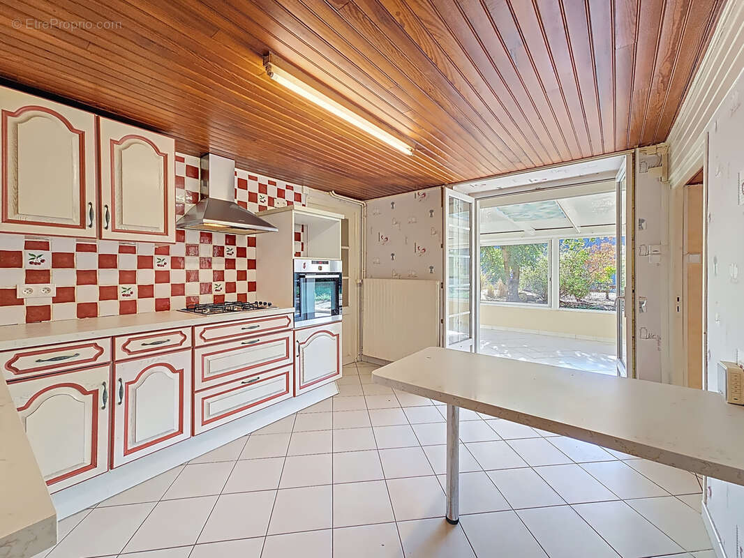 Maison à NEUILLY-EN-DUN