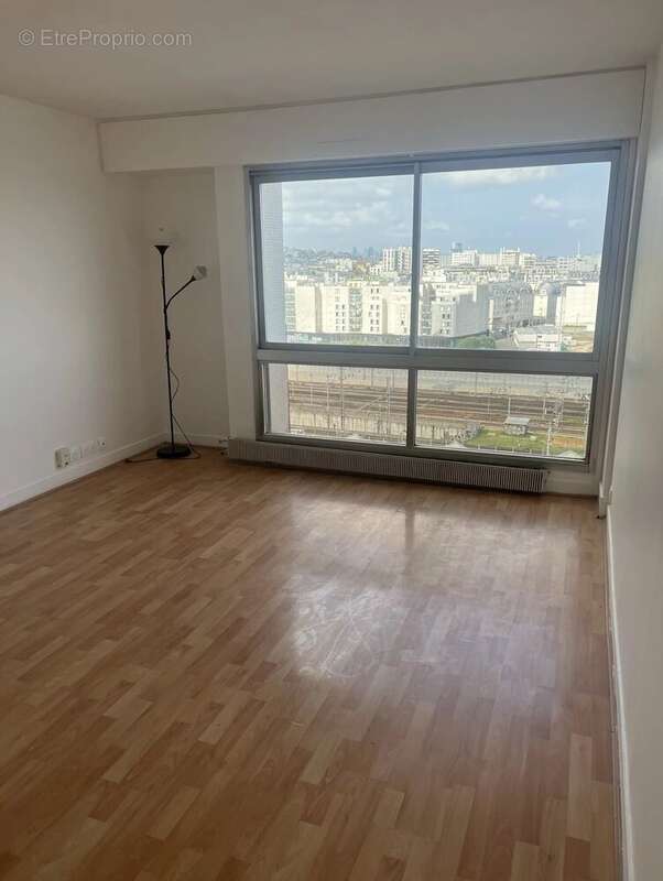 Appartement à PARIS-19E