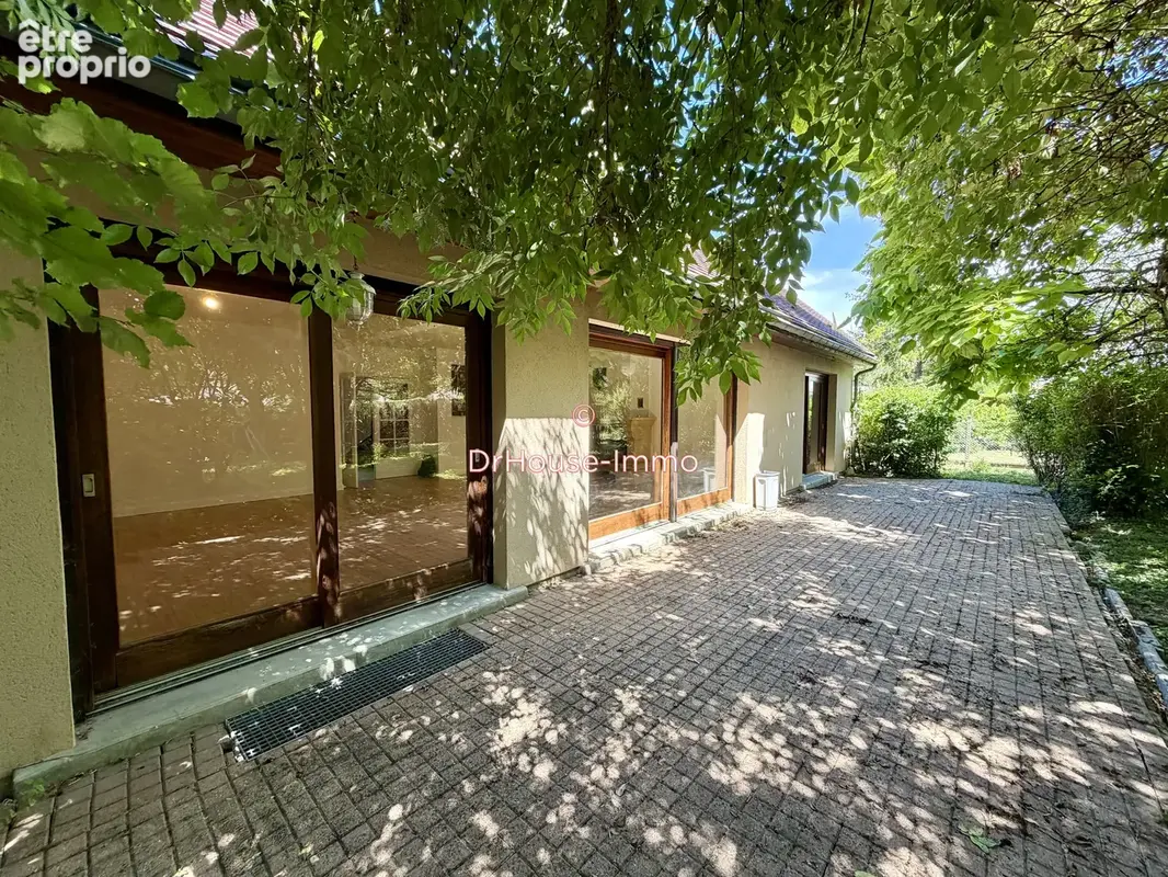 Maison 8 pièces 196 m² à vendre à Amilly (45200) - photo 3