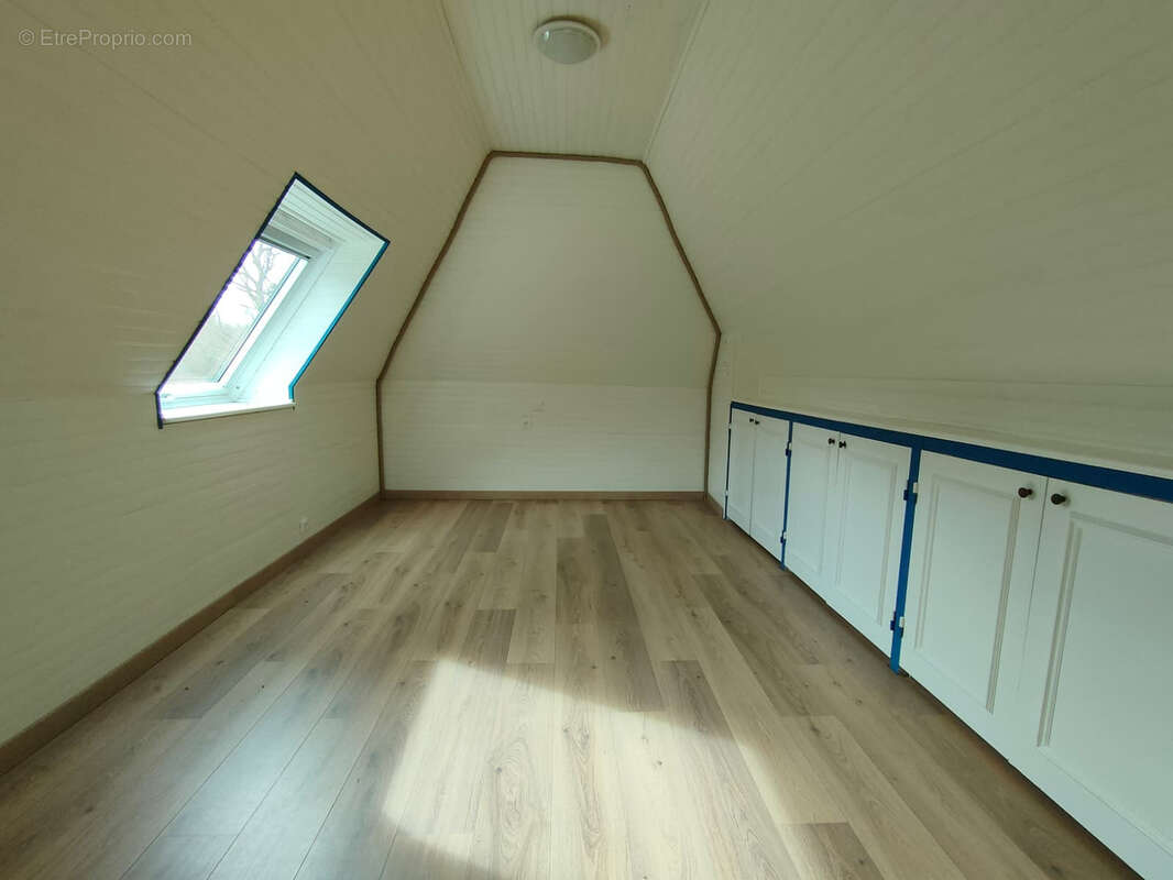 Maison à SAINT-THONAN