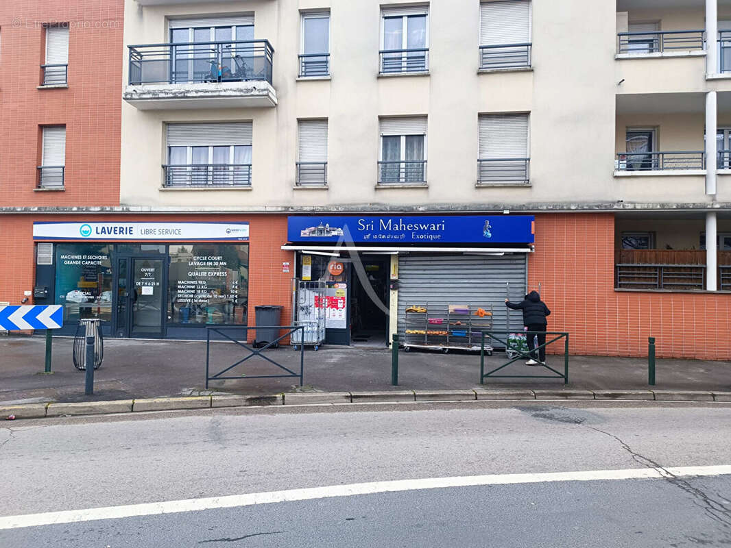 Commerce à CHELLES