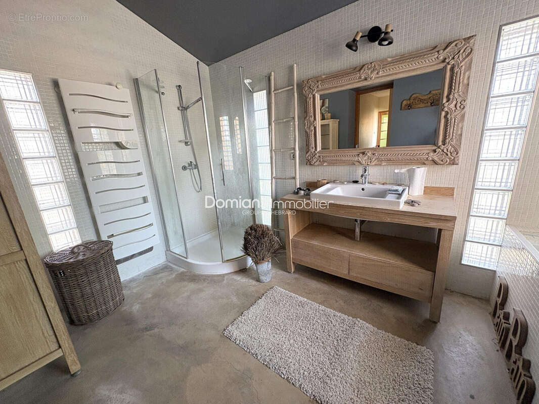 Maison 105 m² à Llupia  - photo 8