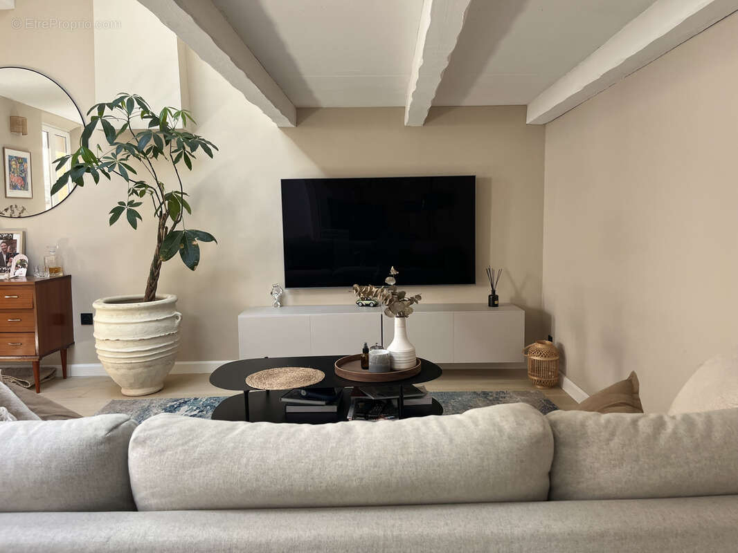 Appartement à MARSEILLE-7E