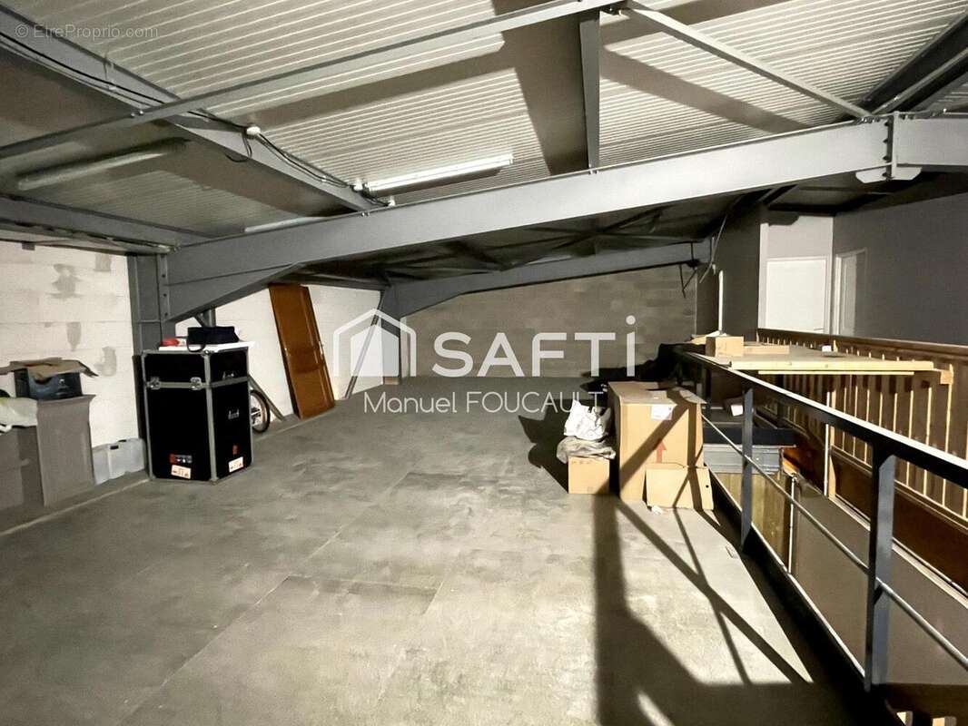 Commerce 320 m² à Quetigny  - photo 9