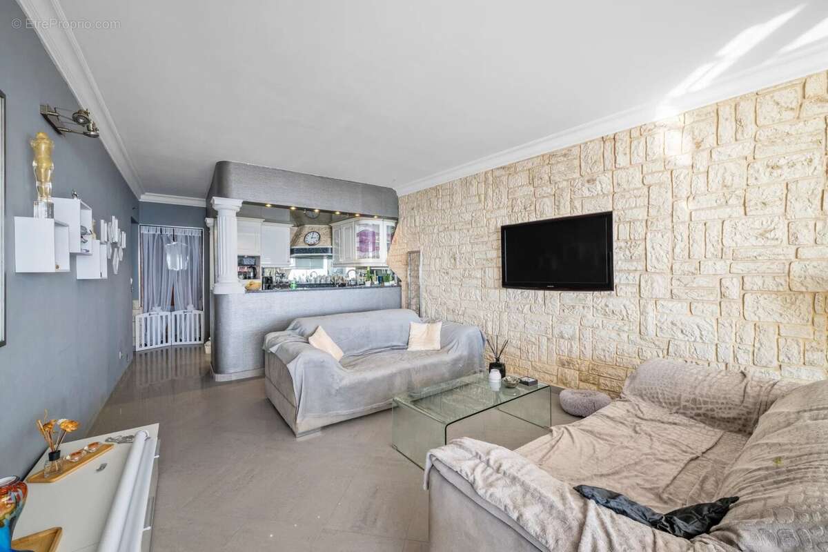 Appartement à CAP-D'AIL