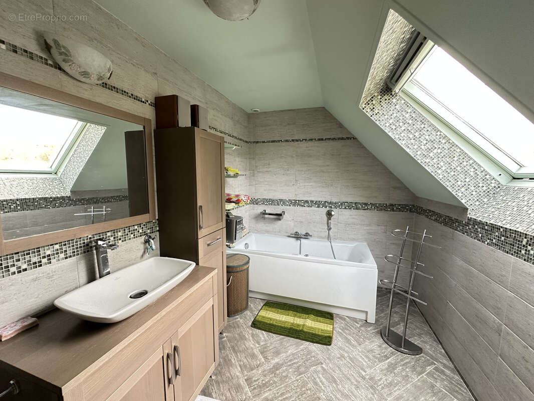 Maison à THORIGNY-SUR-MARNE