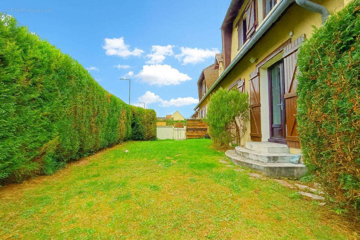 Appartement à ECQUEVILLY