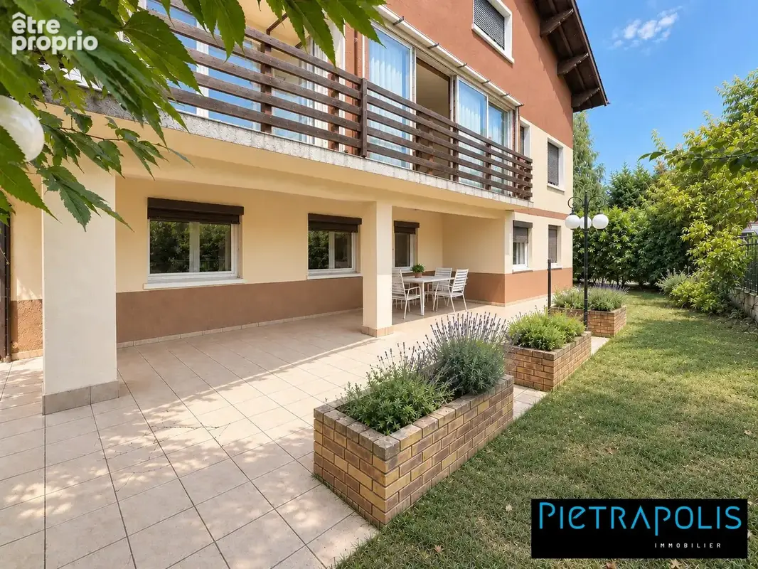 Maison 7 pièces 195 m² à vendre à Arnas (69400) - photo 2