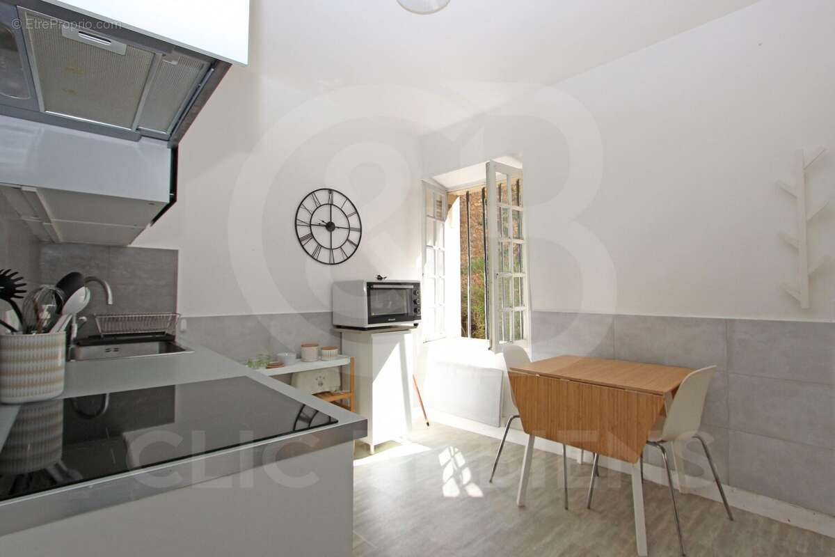 Appartement 28 m² à Versailles  - photo 6