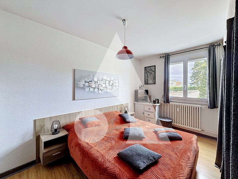Appartement à CHATENOY-LE-ROYAL