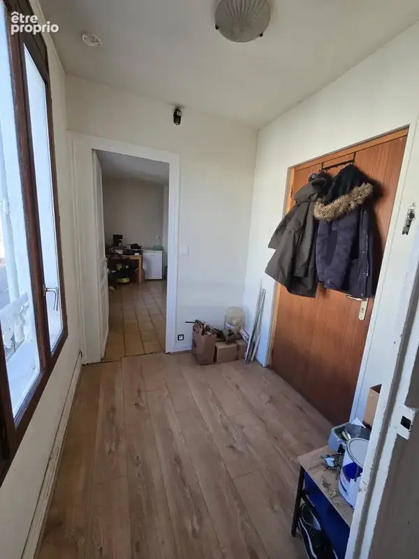 Appartement 3 pièces de 73m2 à rénover entièrement - Boulevard de Châteaudun à Orléans - photo 3