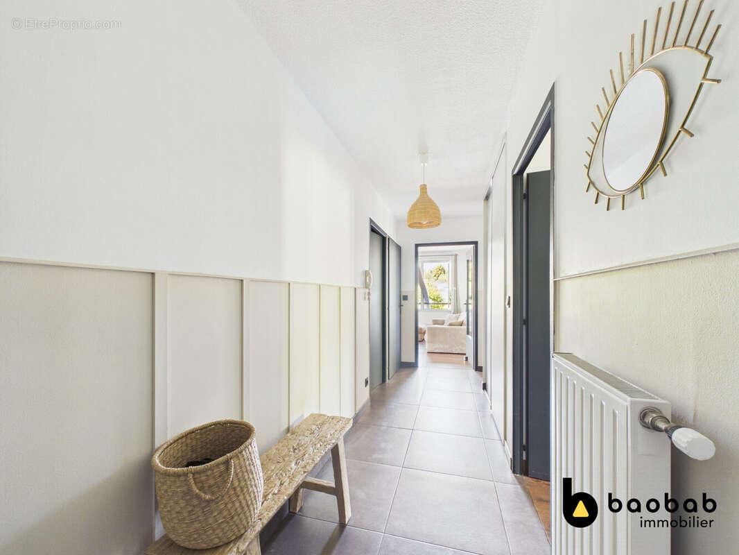 Appartement 82 m² à Chambery  - photo 8