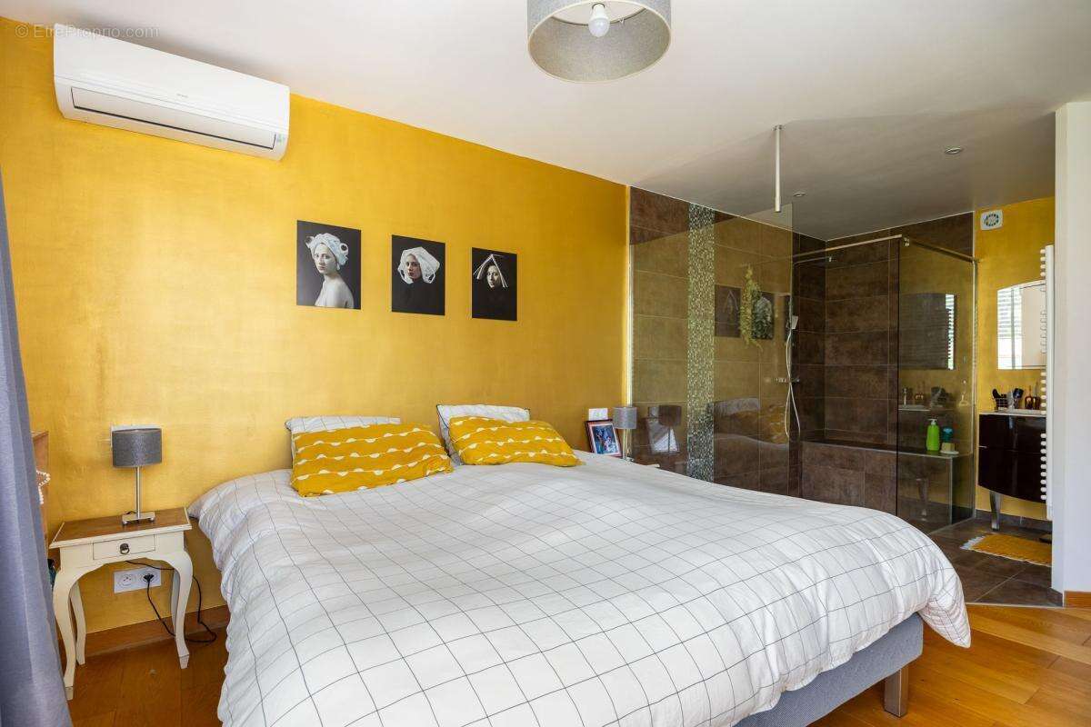 Maison à ROQUEFORT-LA-BEDOULE