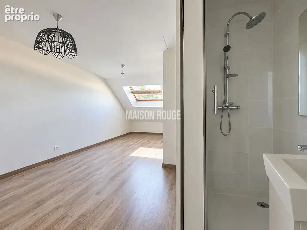 Grande maison familiale  proche des Prairies Saint-Martin  5 chambres - photo 15