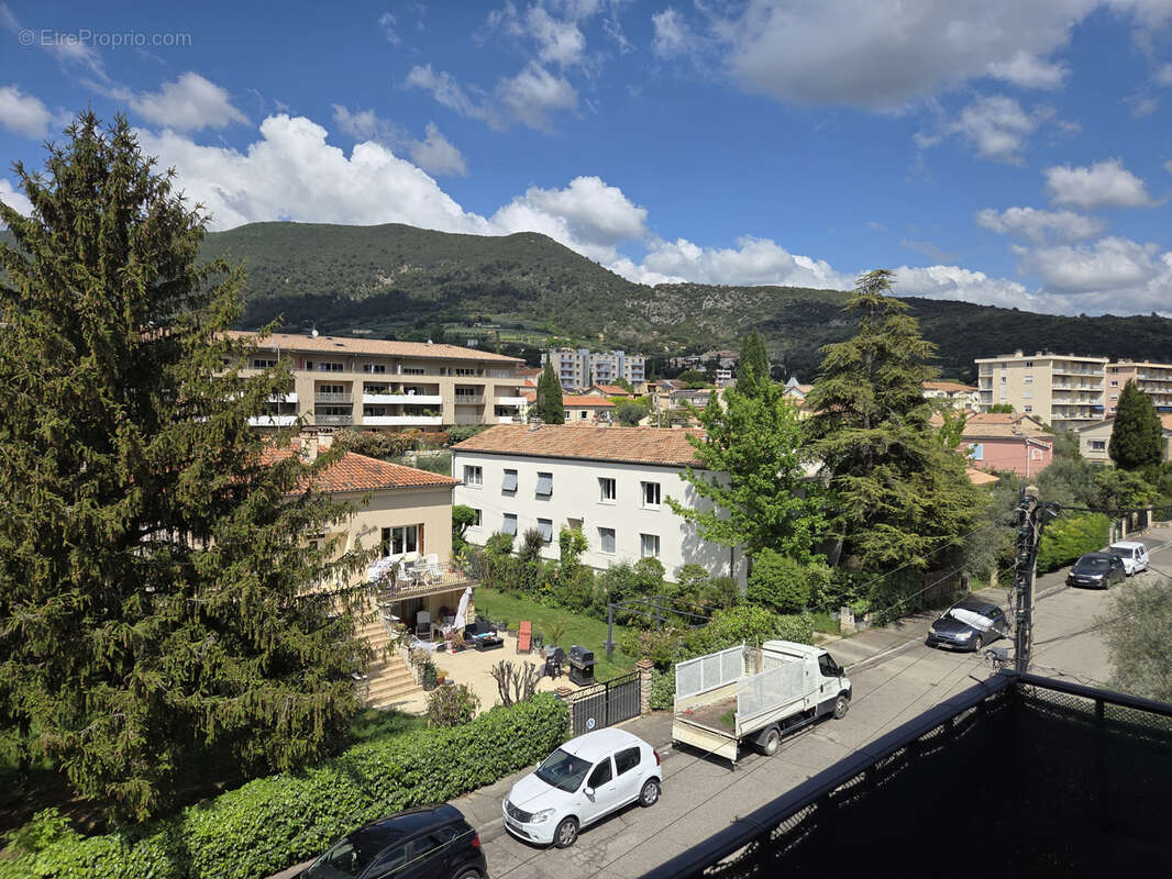 Appartement à NYONS
