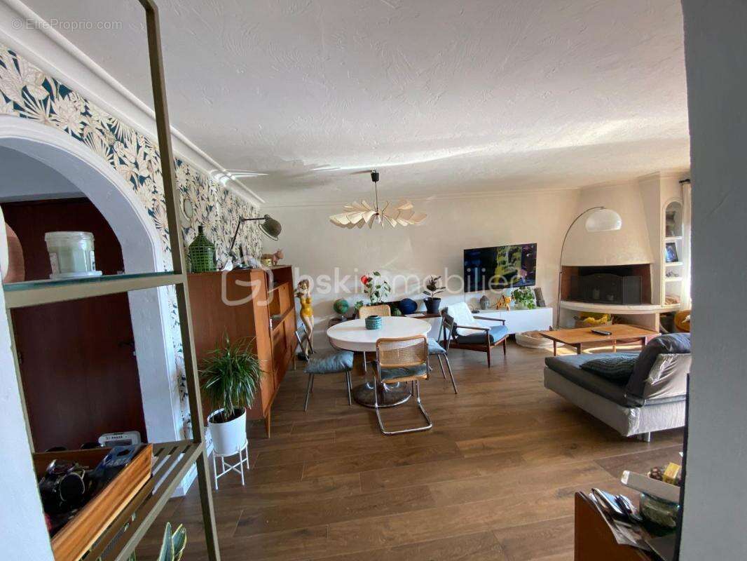 Appartement à VENCE