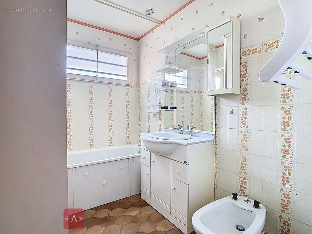 Maison à SAINT-SULPICE