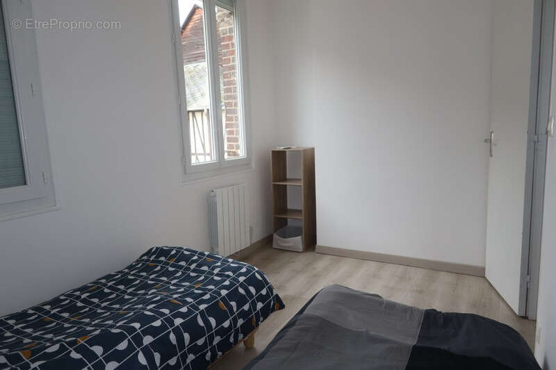 Petite maison   2 chambres   avec cour - photo 6