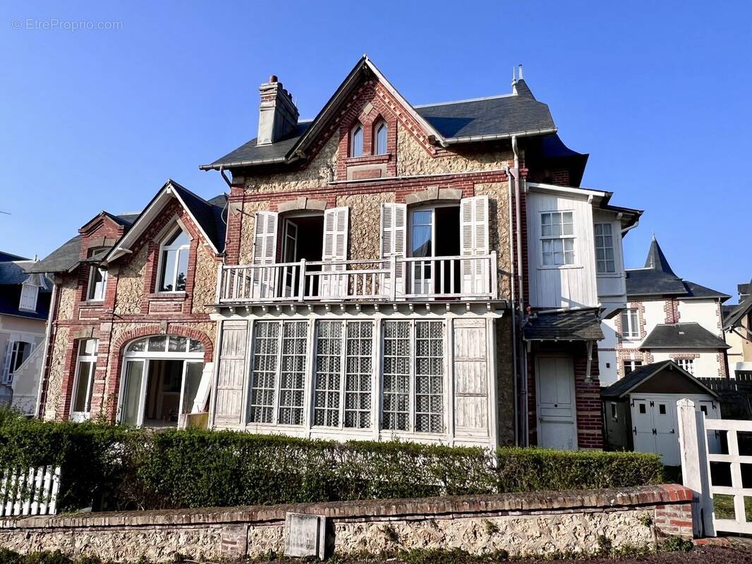 Maison à BLONVILLE-SUR-MER